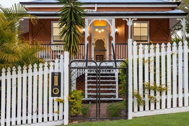 16 MacRae Street, QLD 4305