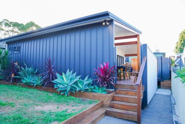 8a Croudace  Road, NSW 2287