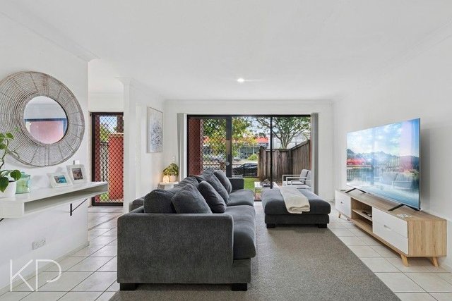 90/302 Christine Avenue, QLD 4227