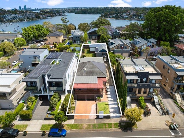 11 Blackwall Point Road, NSW 2046