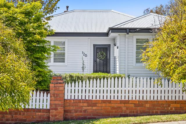 128 Ross Road, NSW 2620