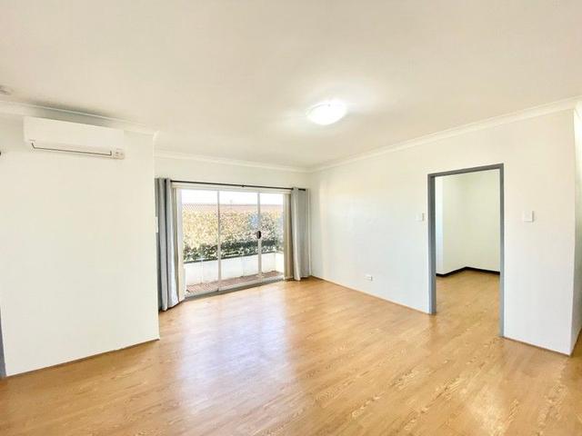 12/2 Myall Street, NSW 2166