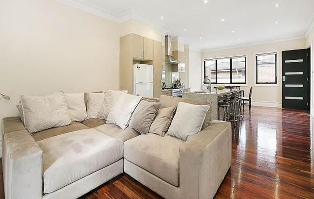 2/14 Stockdale Avenue, VIC 3168