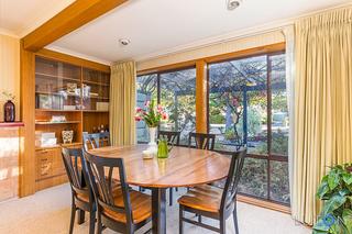 Dining Area (2016-05-19)