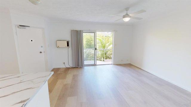 12/14 Mawarra Street, QLD 4221