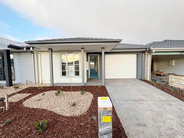 8 Malham Street, VIC 3212