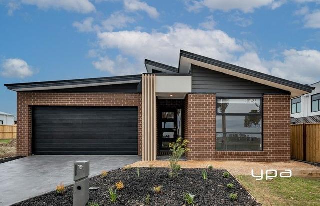 19 Touriga Cct, VIC 3429