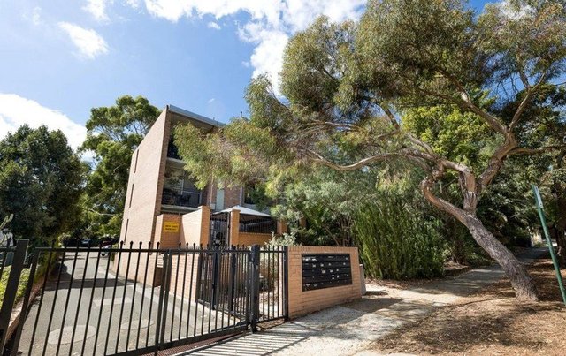 10/100 Subiaco Road, WA 6008