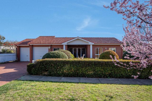 9 Broome Crescent, ACT 2600