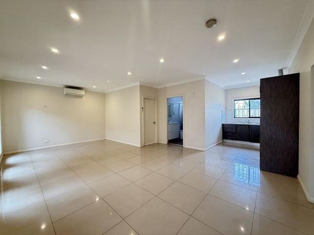 53B Longfield St, NSW 2166