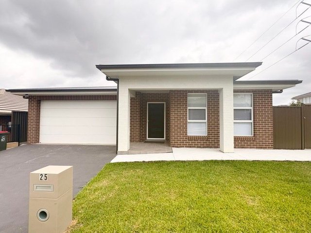 25 Warburn Street, NSW 2557