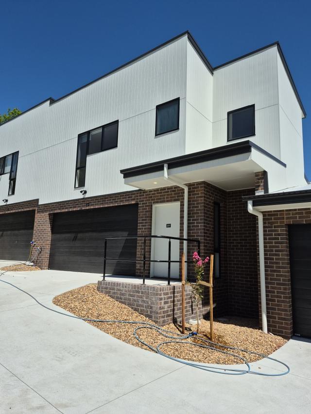 2/31 Custance Street, ACT 2607