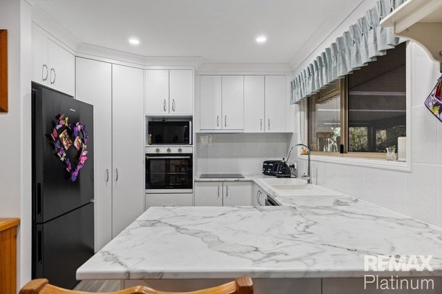 5 Butcherbird Court, QLD 4504