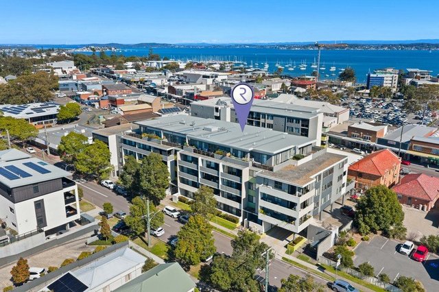 216/11 Ernest  Street, NSW 2280