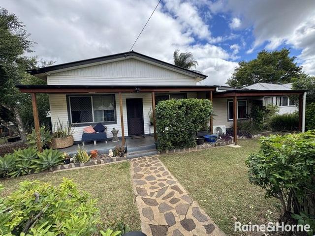 49 Edward, QLD 4610