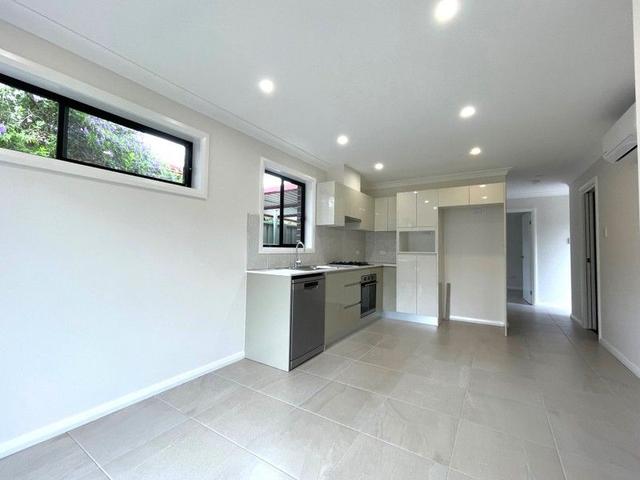 1/13 Trezise  Place, NSW 2763