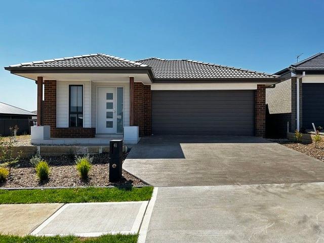 41 Melton Circuit, NSW 2557