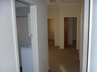 Hall (2014-09-19)