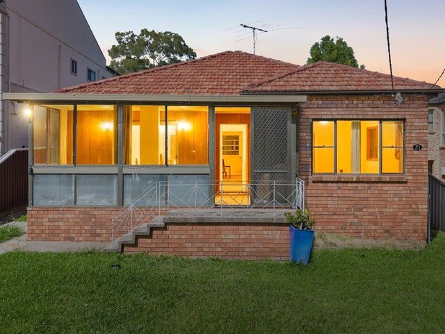 21 Short Road, NSW 2210