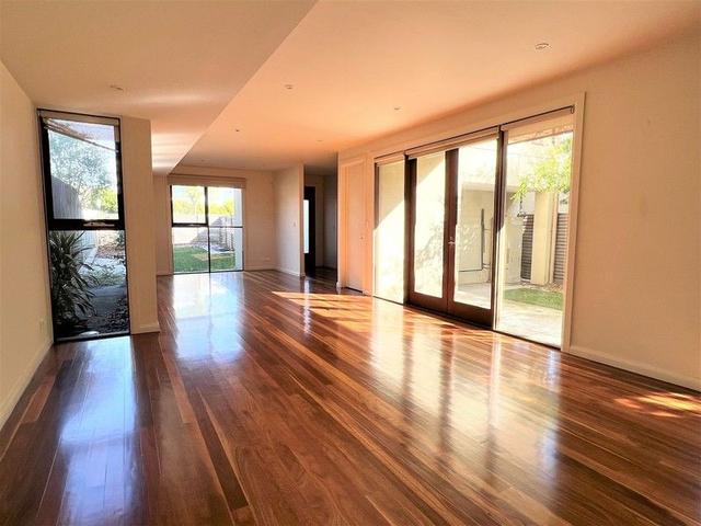 1/299 Glen Eira Road, VIC 3161