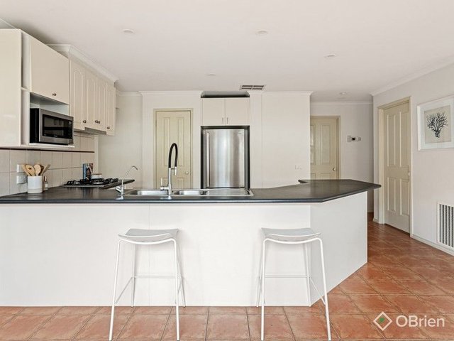 17 Hooper Drive, VIC 3977