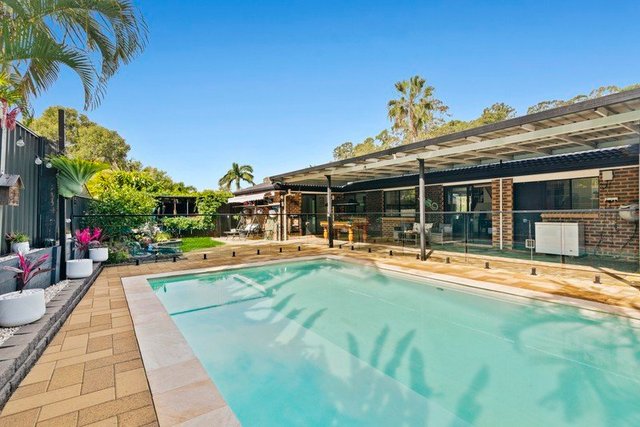 11 Glentrees Grove, QLD 4223