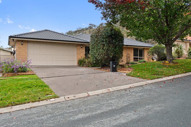 30 Alison Ashby Crescent, ACT 2906