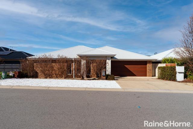 19 Goonawarra Street, NSW 2650