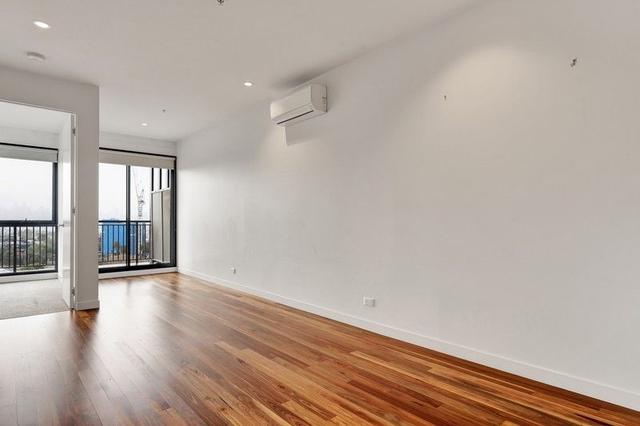 927/18 Albert Street, VIC 3011