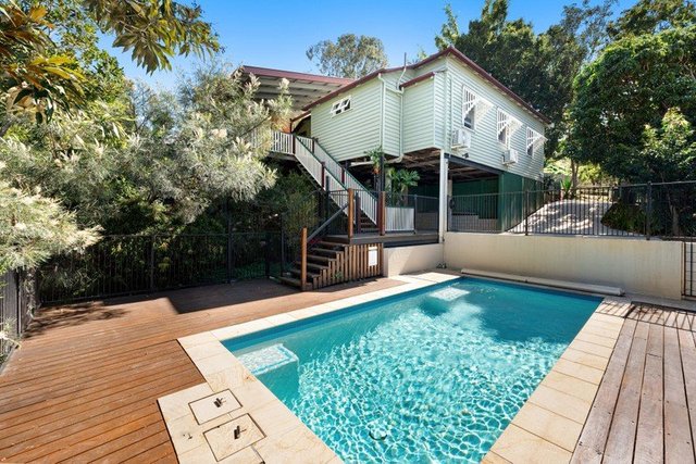 15 Paradise Street, QLD 4101
