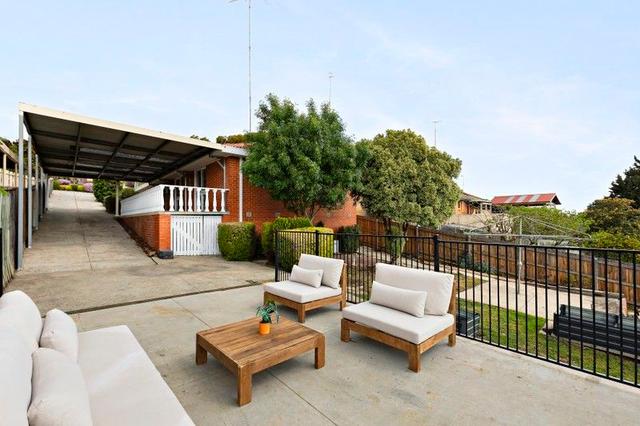 30 Valley Crescent, VIC 3046