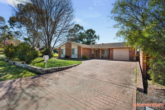 1 McKivat Close, ACT 2906