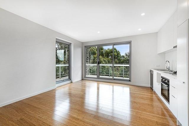 202/1215 Centre Road, VIC 3167
