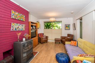 Lounge Room (2017-11-14)