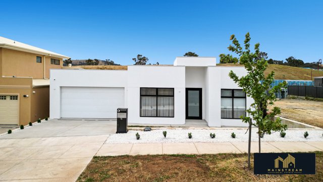 15 Zubrzycki Crescent, ACT 2914