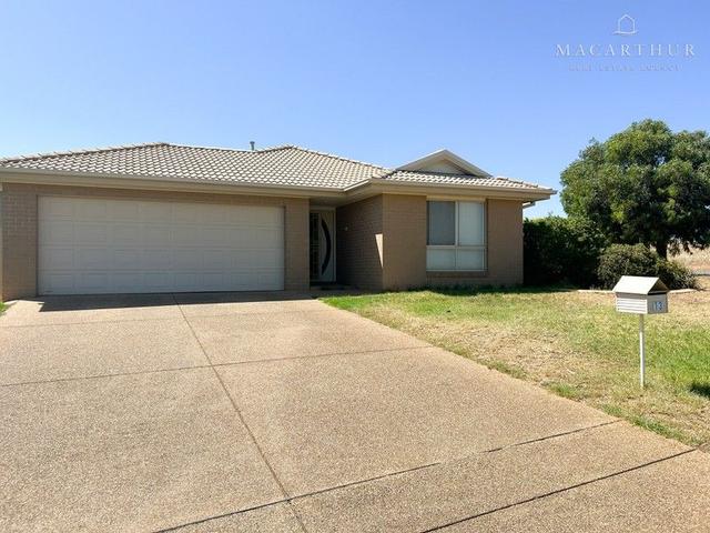 13 Ulandra Place, NSW 2650