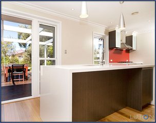 Kitchen to Outdoor Entertaining