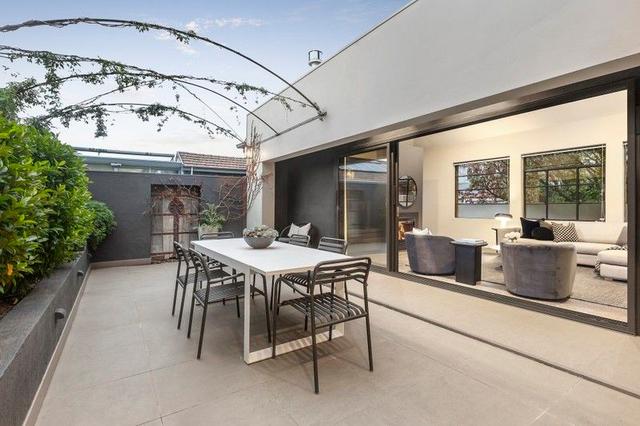 2/2 Myrniong Grove, VIC 3123