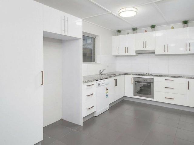 12 Kintore Street, QLD 4103