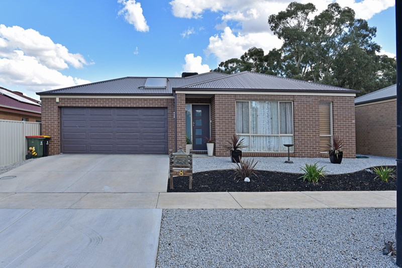 8 Miners Rest, Kangaroo Flat VIC 3555 Allhomes