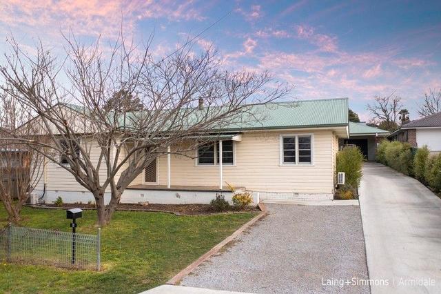 8 Dawson Avenue, NSW 2350