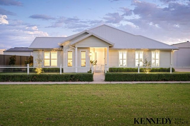 33 Corowa  Road, NSW 2647