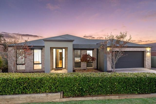 13 Orbost Drive, VIC 3352