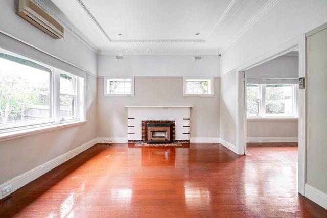 18 Mont Iris Avenue, VIC 3146