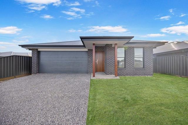 12 Moore Street, NSW 2850
