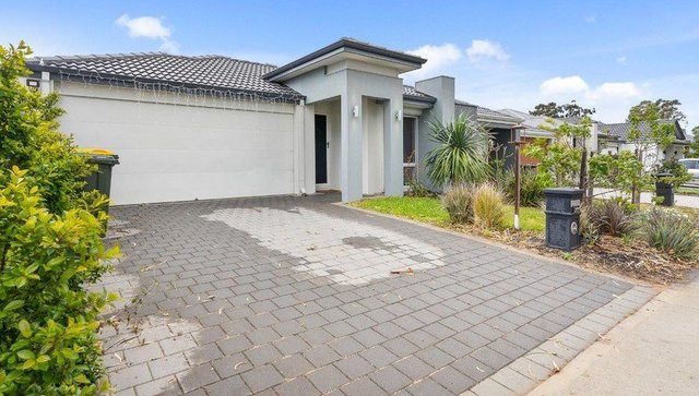 125 Strinesdale Boulevard, WA 6069