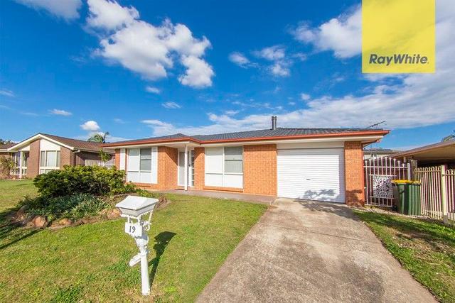 19 Wraysbury Place, NSW 2761