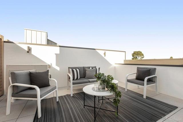 10/18-20 Nicholson Street, VIC 3057