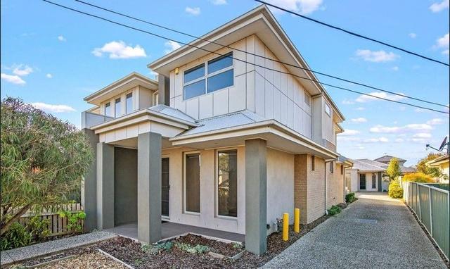 2/4 Laurie Street, VIC 3015