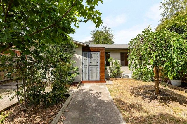 1/20 Lorensen Avenue, VIC 3058